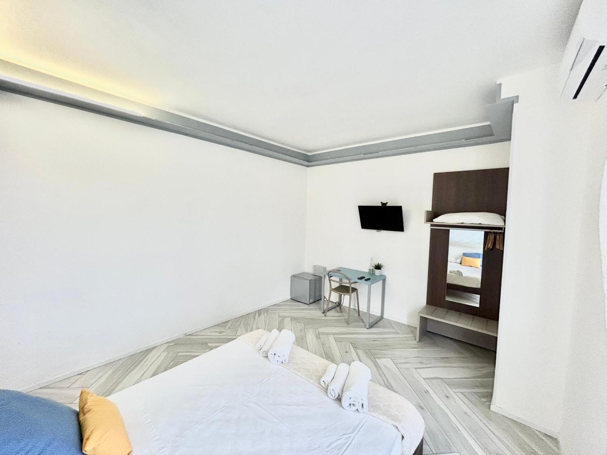 Bed and Breakfast Luisella à Gaète Extérieur photo